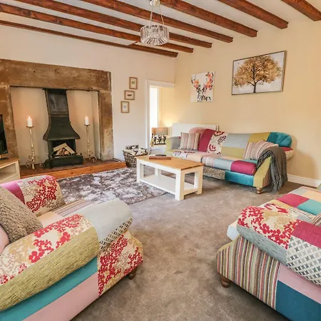 St Edmunds House Дом отдыха *